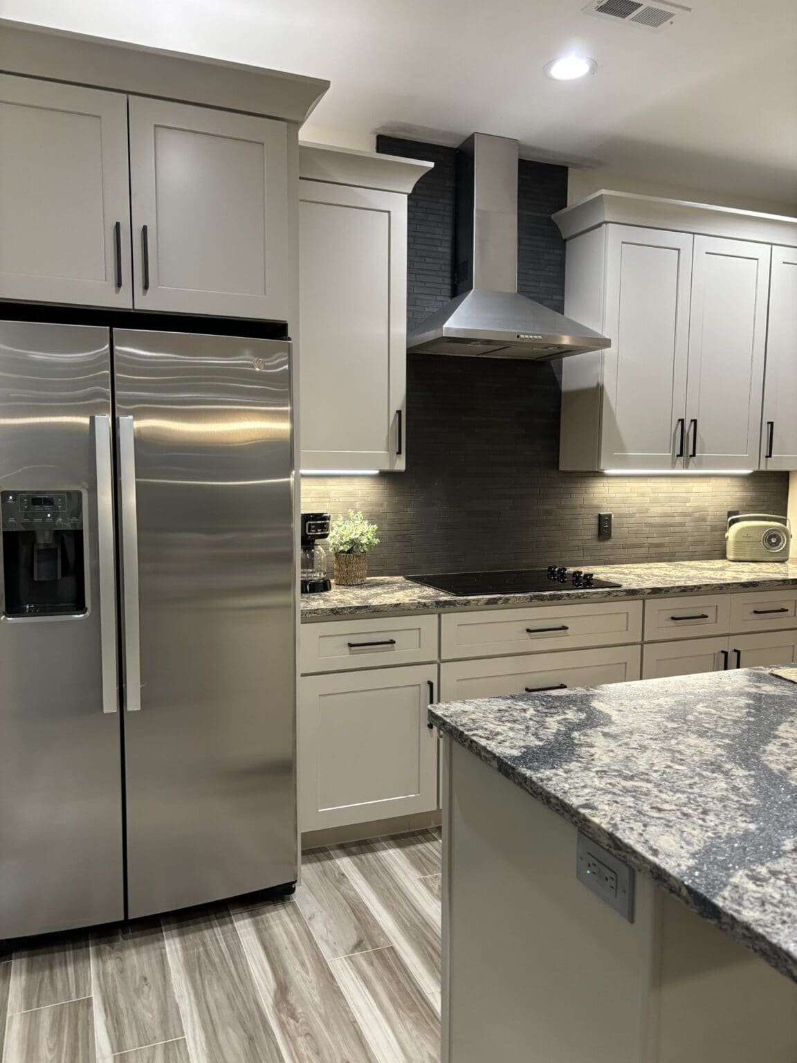 Transitional Kitchen Remodel in Chesterfield, MO by Terbrock Remodeling & Construction project photo 4